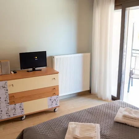 Comfort With Free Parking Apartment *