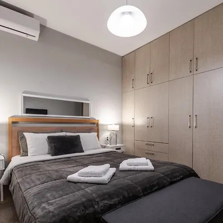 Comfort With Free Parking Apartment