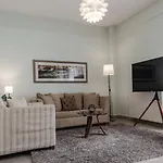 Comfort With Free Parking *
