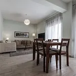 Comfort With Free Parking Apartamento