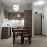 Comfort With Free Parking Apartamento