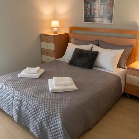 Comfort With Free Parking アパート *